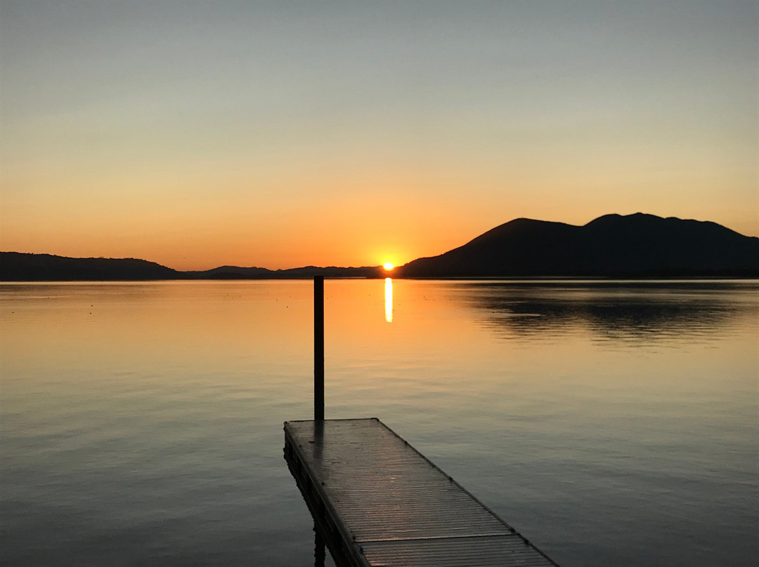 Skylark Shores Resort主图