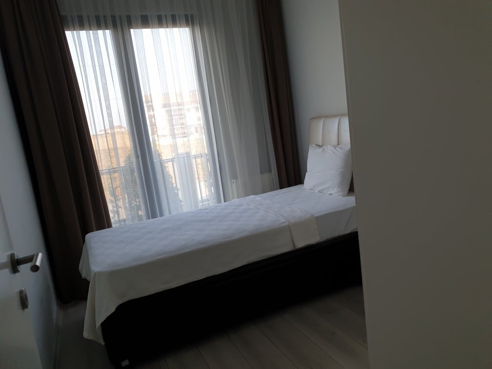 Green Hills Suites主图