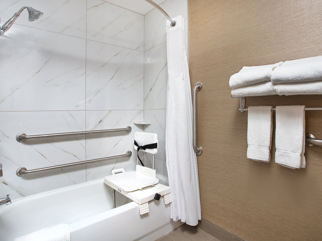 Holiday Inn Express Berea By IHG主图