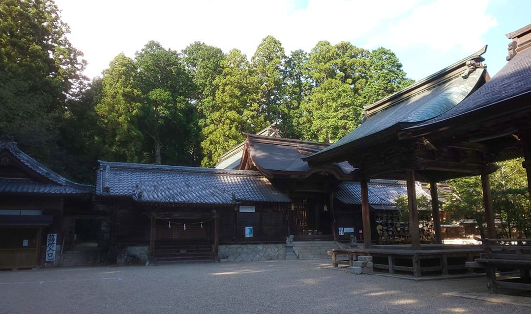 Sanage Shrine景点图片