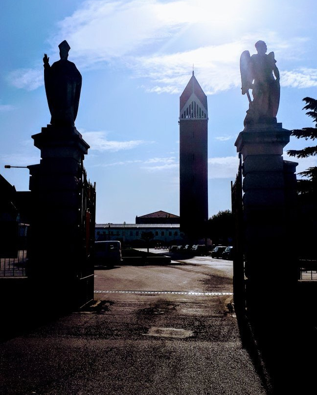 Santuario Madre di Dio Incoronata景点图片