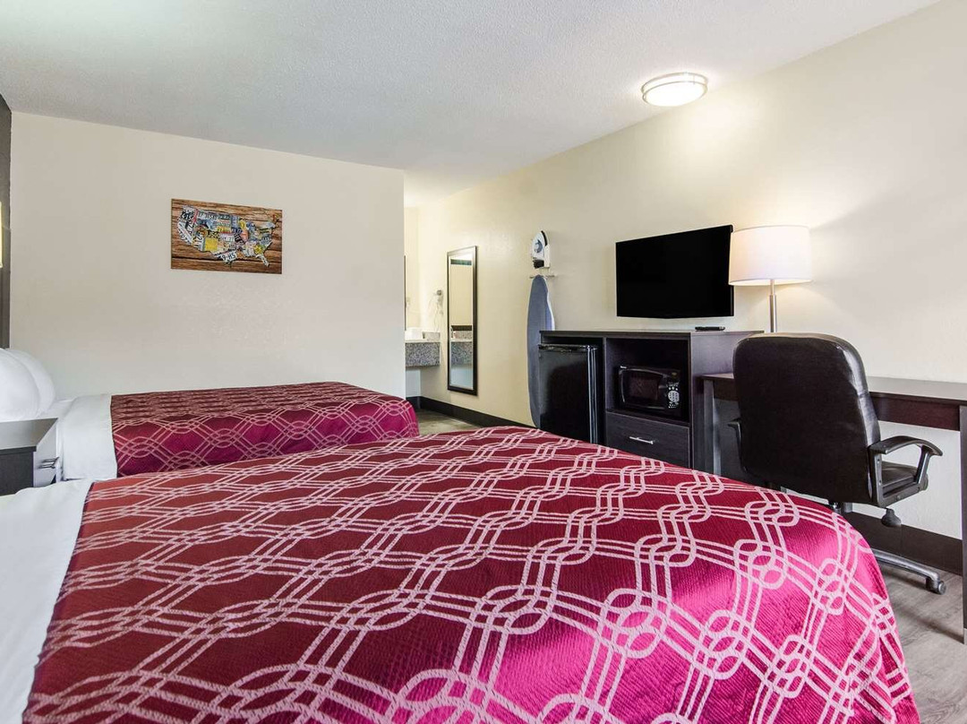 Econo Lodge Bristol主图