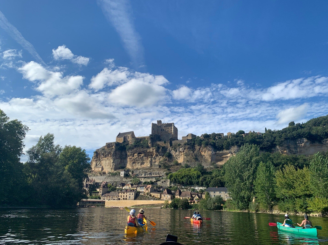 Canoes Butterfly景点图片