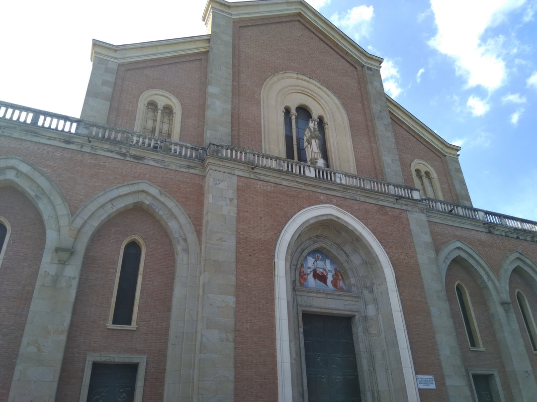 Duomo dei Santi Pietro ed Eliseo景点图片