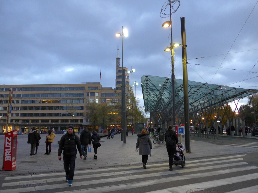 Place Eugene Flagey-伊克塞尔必去景点
