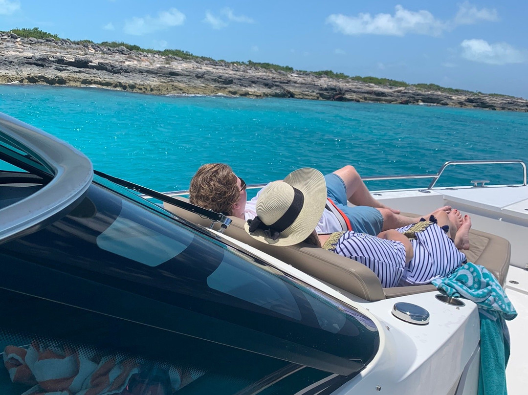 Ocean Frontiers-普罗维登西亚莱斯必去景点