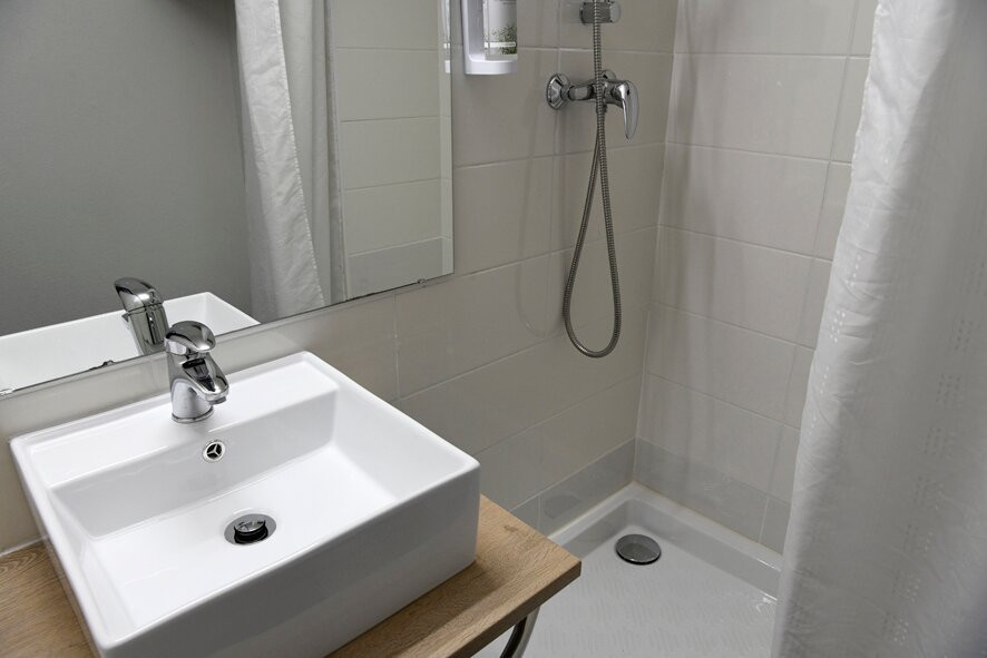Brit Hotel Clermont L'Herault主图