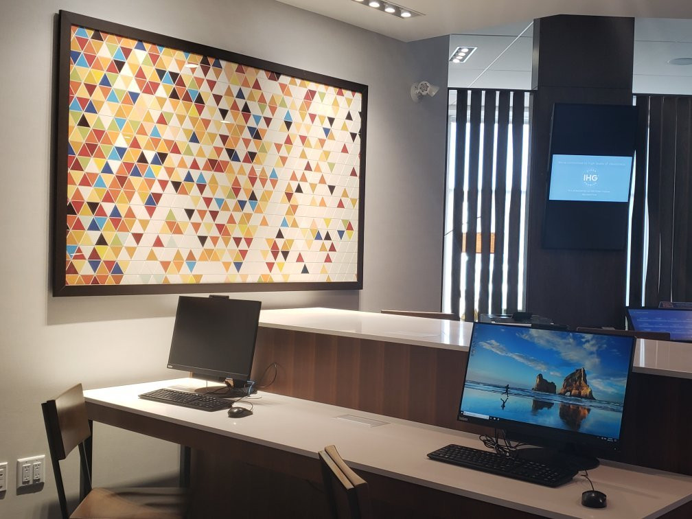 Holiday Inn Express & Suites Kelowna - East By IHG