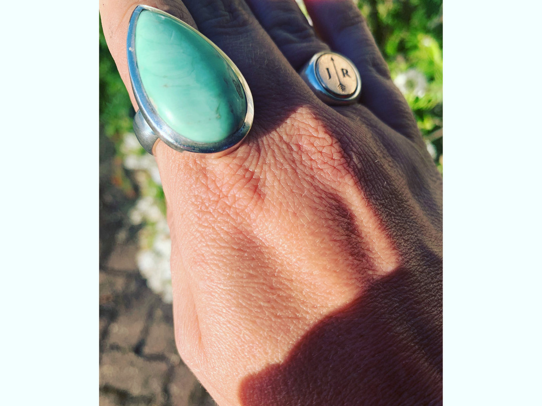 Pure Silver Design-圣艾维斯必去景点