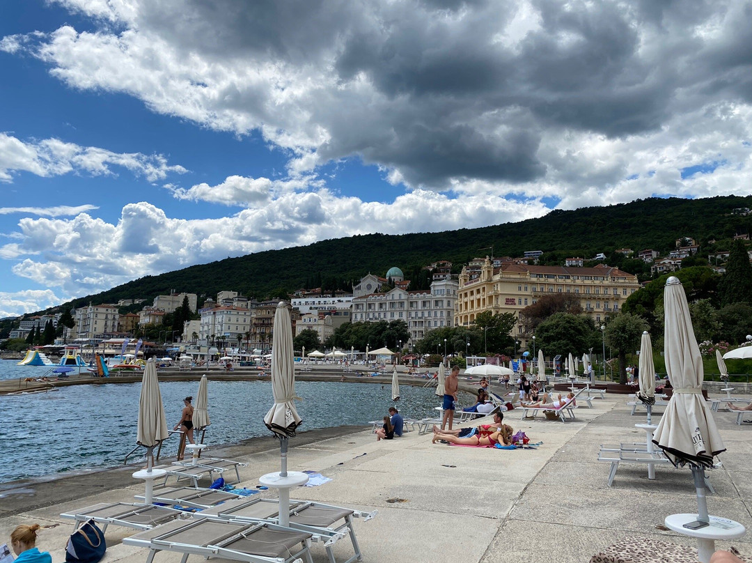 Slatina Beach-欧帕提亚必去景点