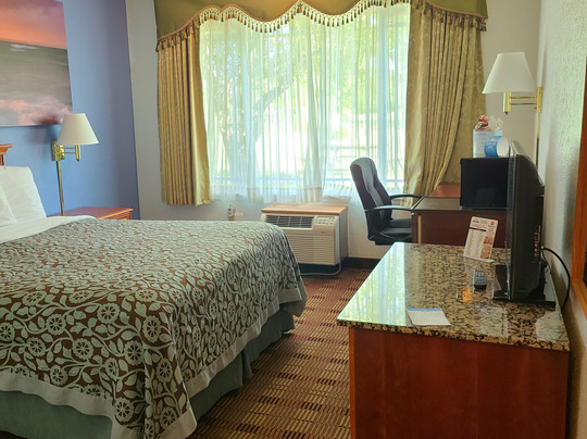 Days Inn by Wyndham Holland主图