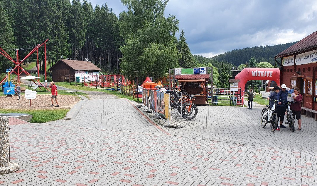 CHILDREN'S SUMMER AND ROPE PARK BÍLÁ景点图片
