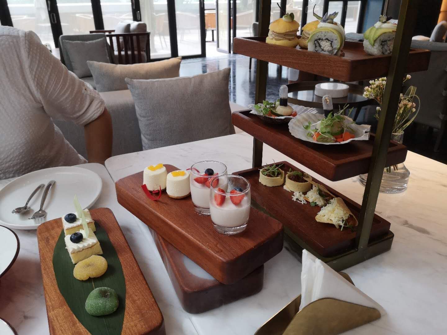 外商·艺龙酒店(广州珠江新城店)-餐饮