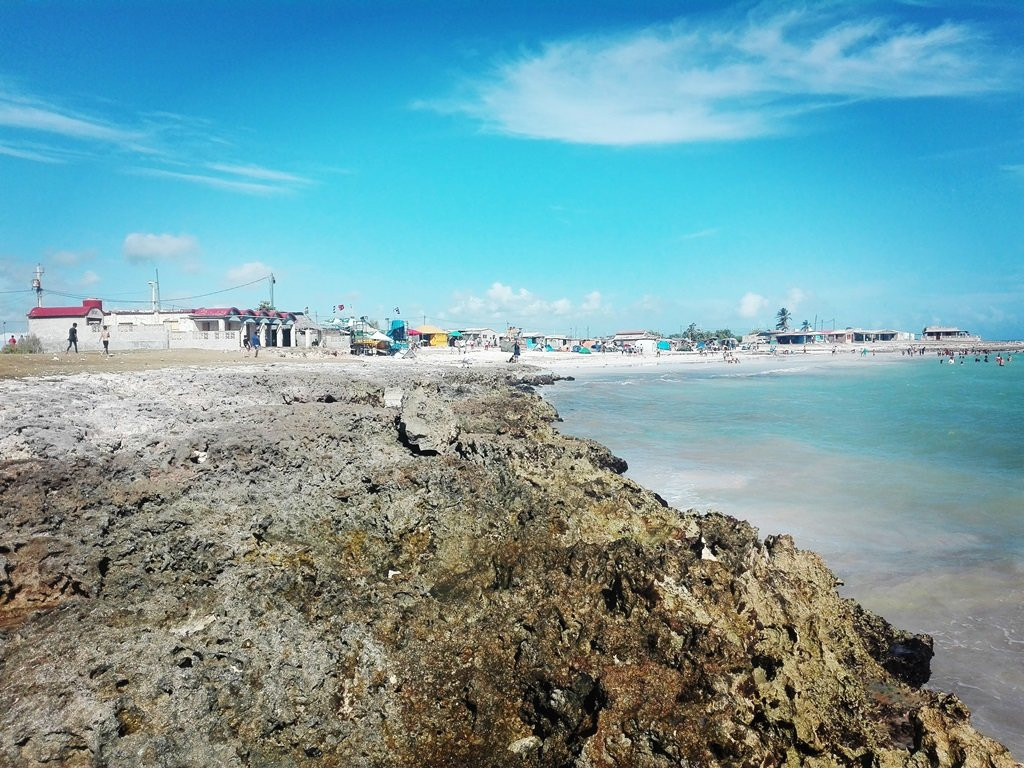 Playa Caletones景点图片