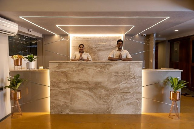 海洋棕榈果阿酒店主图