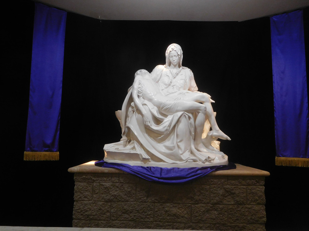 St. Anne's Roman Catholic Church-吉尔伯特必去景点