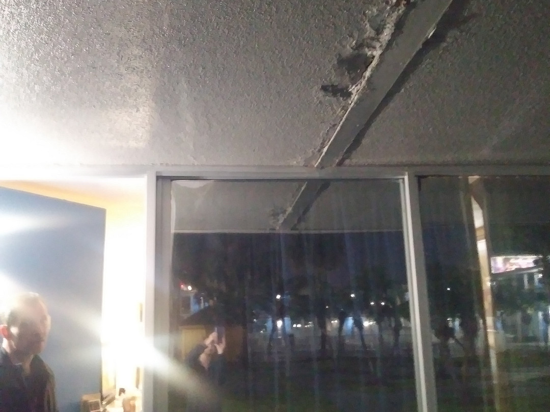 里奇菲尔德戴斯套房酒店主图