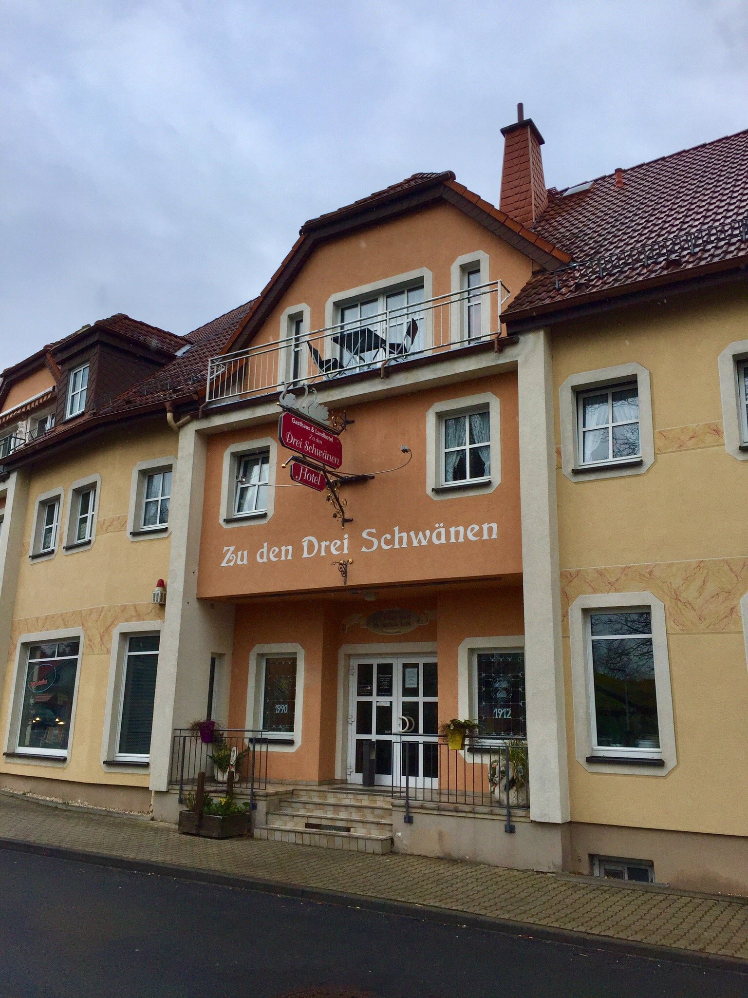Landhotel Zu den Drei Schwäenen-官方