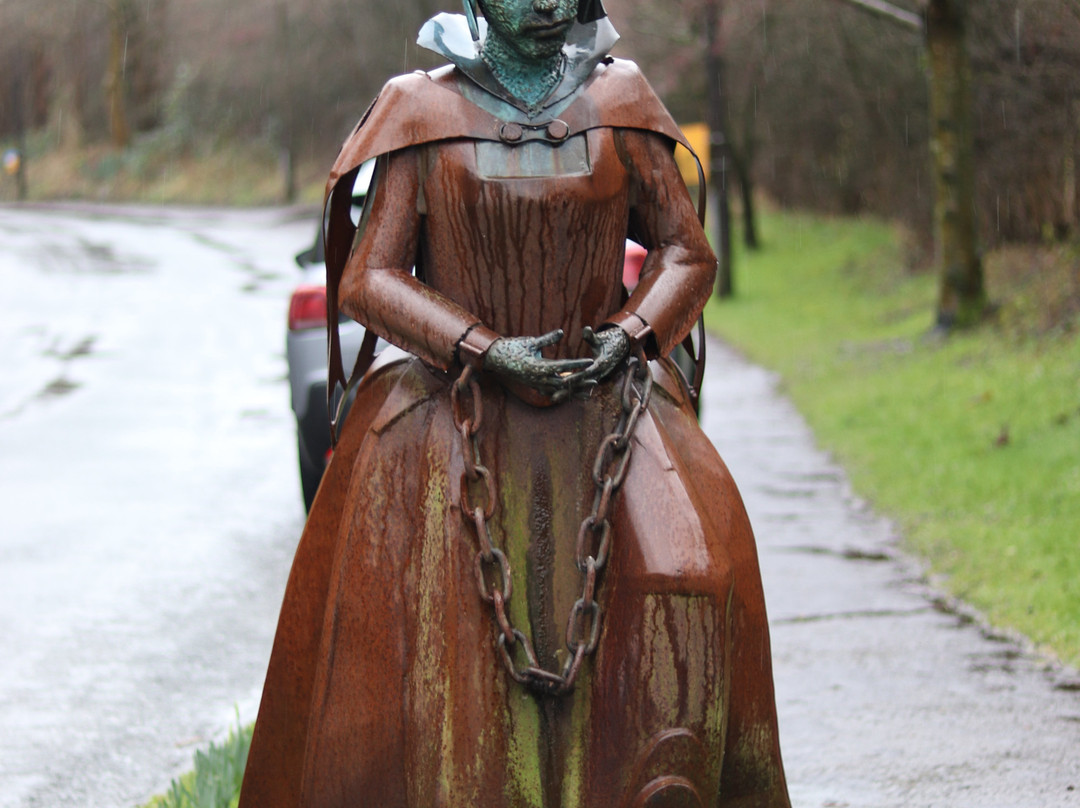 Alice Nutter Statue景点图片