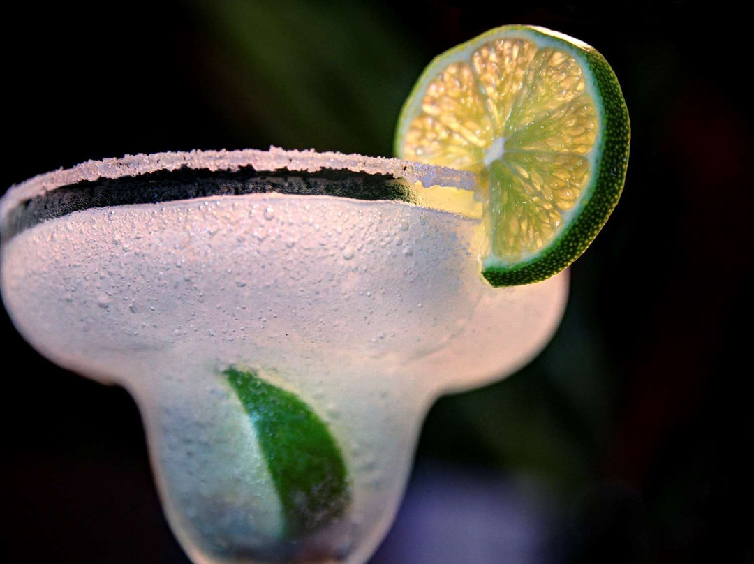 宜必思阿帕尔塔多酒店主图