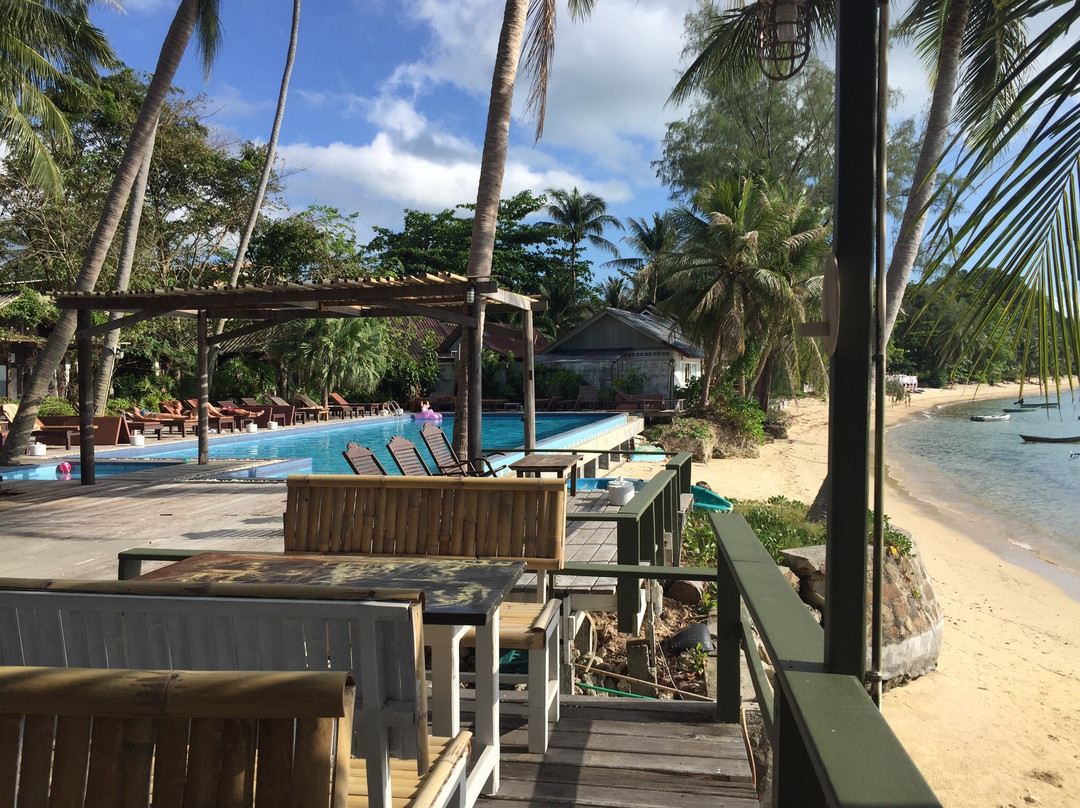 日落湾度假酒店主图