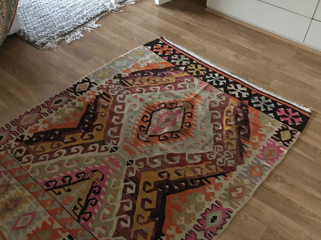 La Maison du Kilim-乌奇萨必去景点