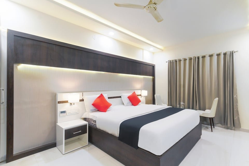 Capital O 44693 Hotel Kanishka International