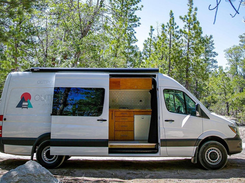 Outpost Vans-欧申赛德必去景点