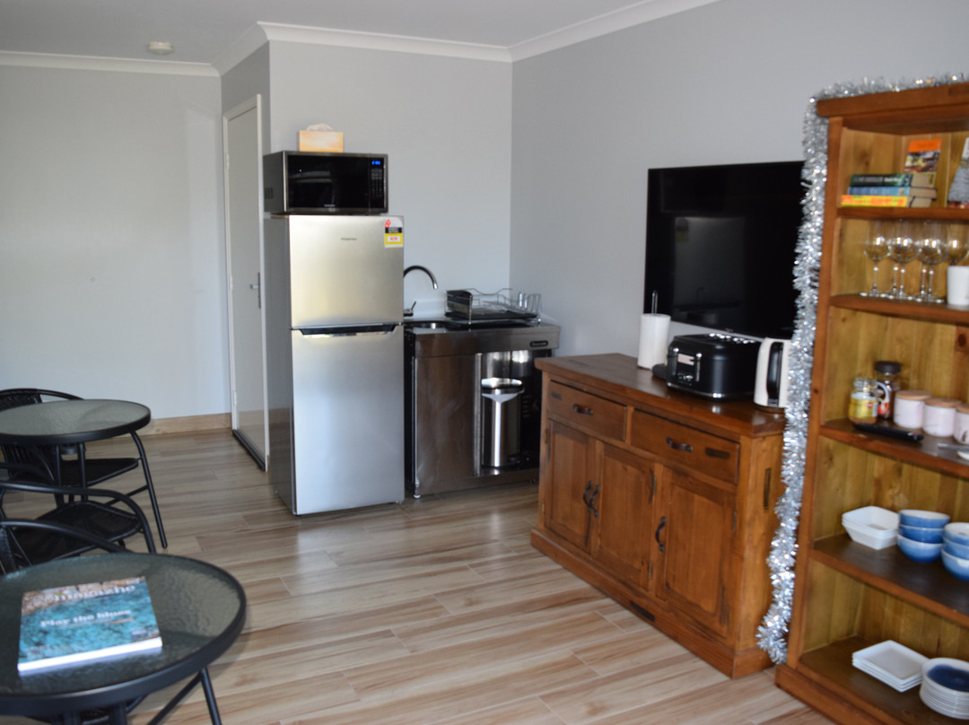 Eagle Bay House B&B主图