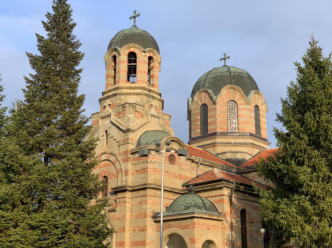 Church of St. Arch. Michael-Veliki Preslav必去景点