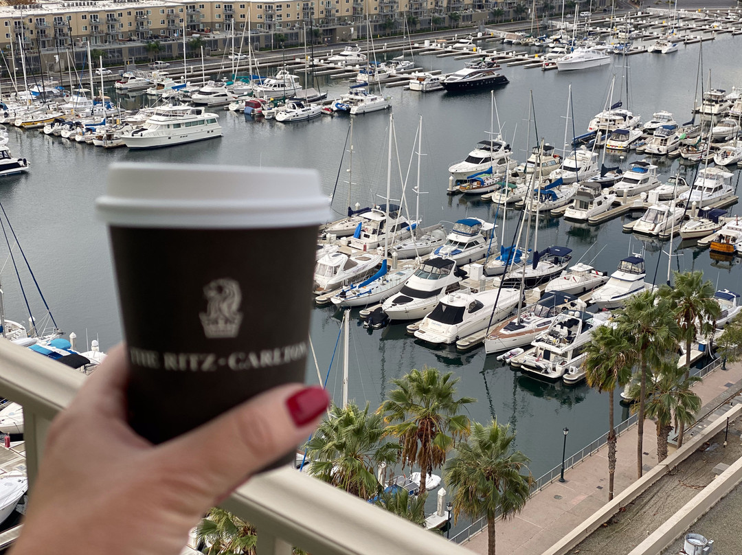 玛丽安德尔雷丽兹卡尔顿酒店主图