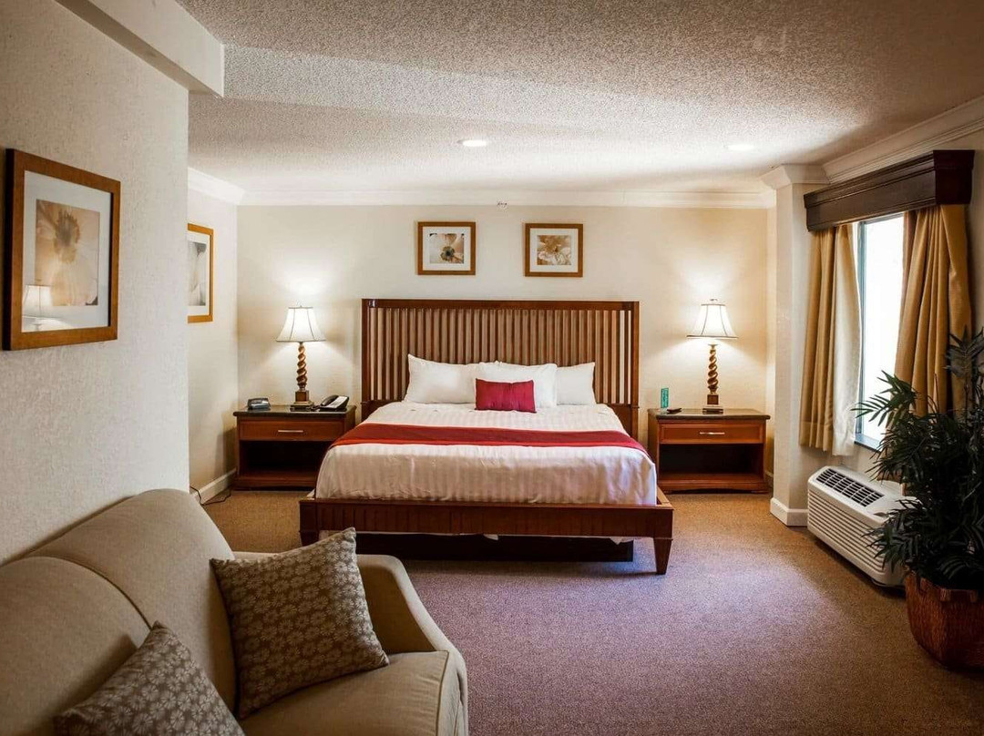 二号码头度假酒店主图