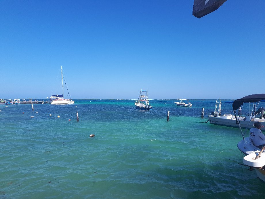 Mercado de Artesanías Puerto Morelos-从莫雷洛斯港必去景点