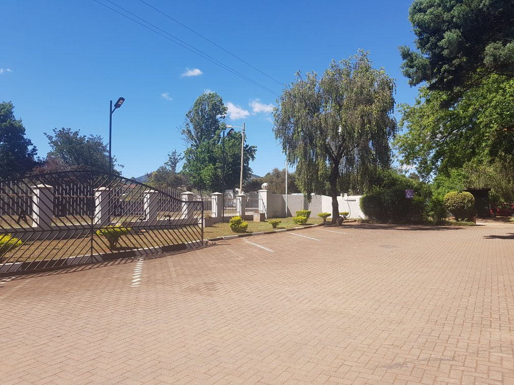 Floreat Riverside Lodge主图