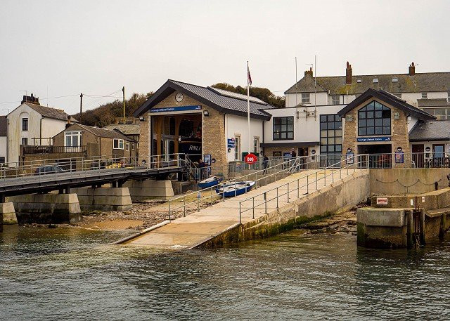 RNLI Swanage Lifeboat Station-斯沃尼奇必去景点