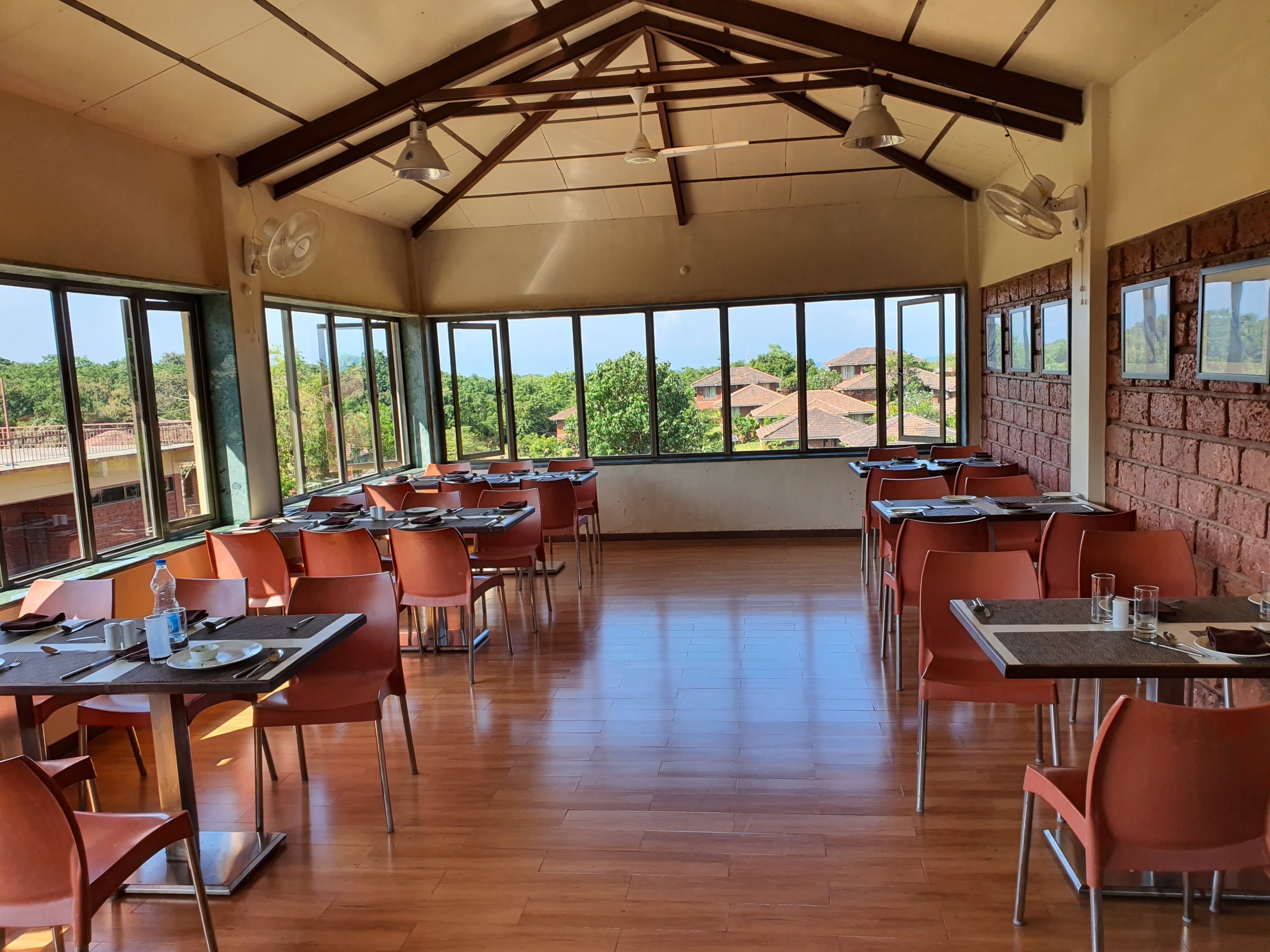 Mango Village Resort Guhagar-餐饮