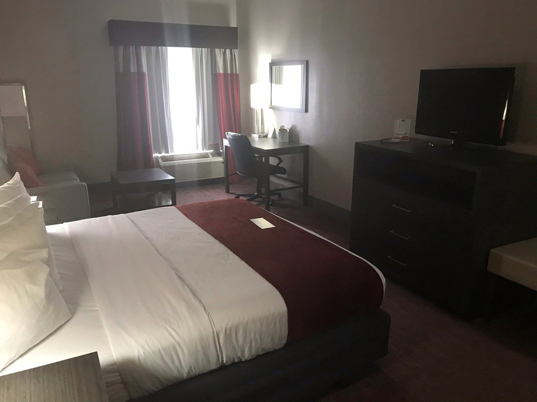 Days Inn & Suites By Wyndham Murfreesborohot Tub主图