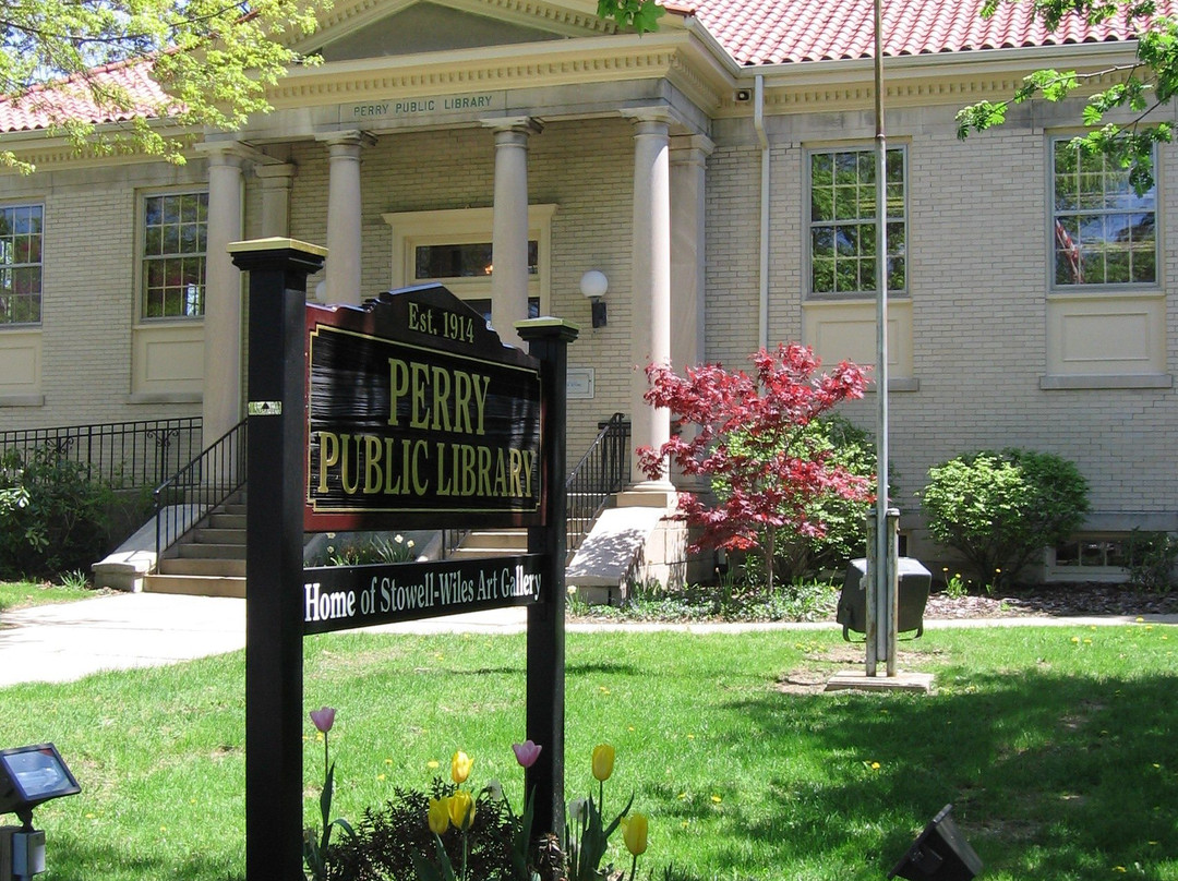 Perry Public Library景点图片