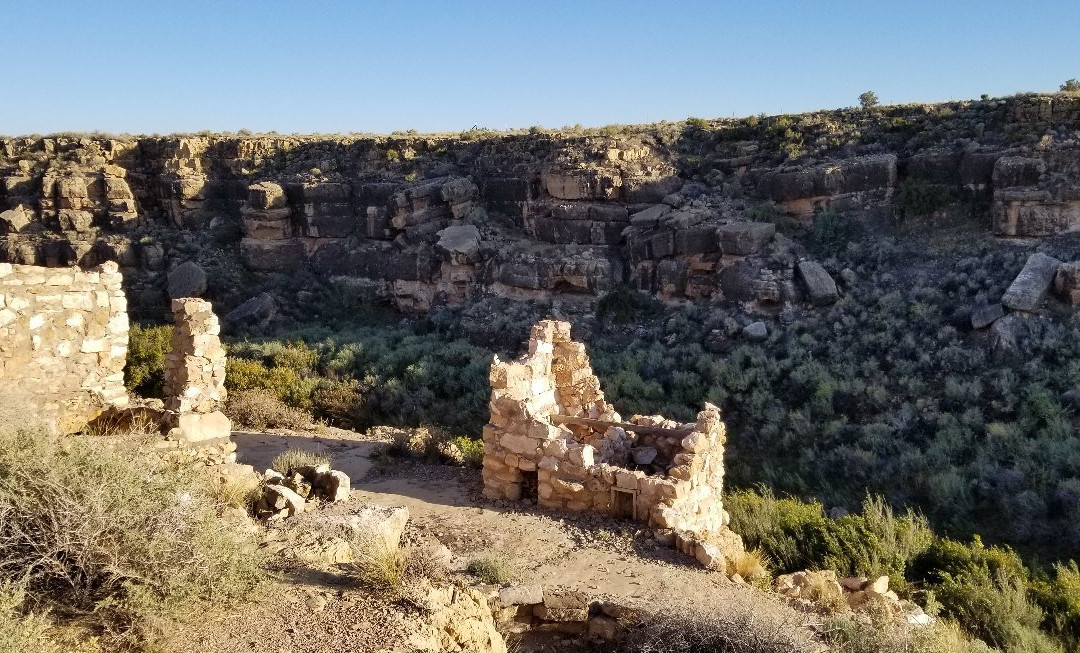 Apache Death Cave景点图片