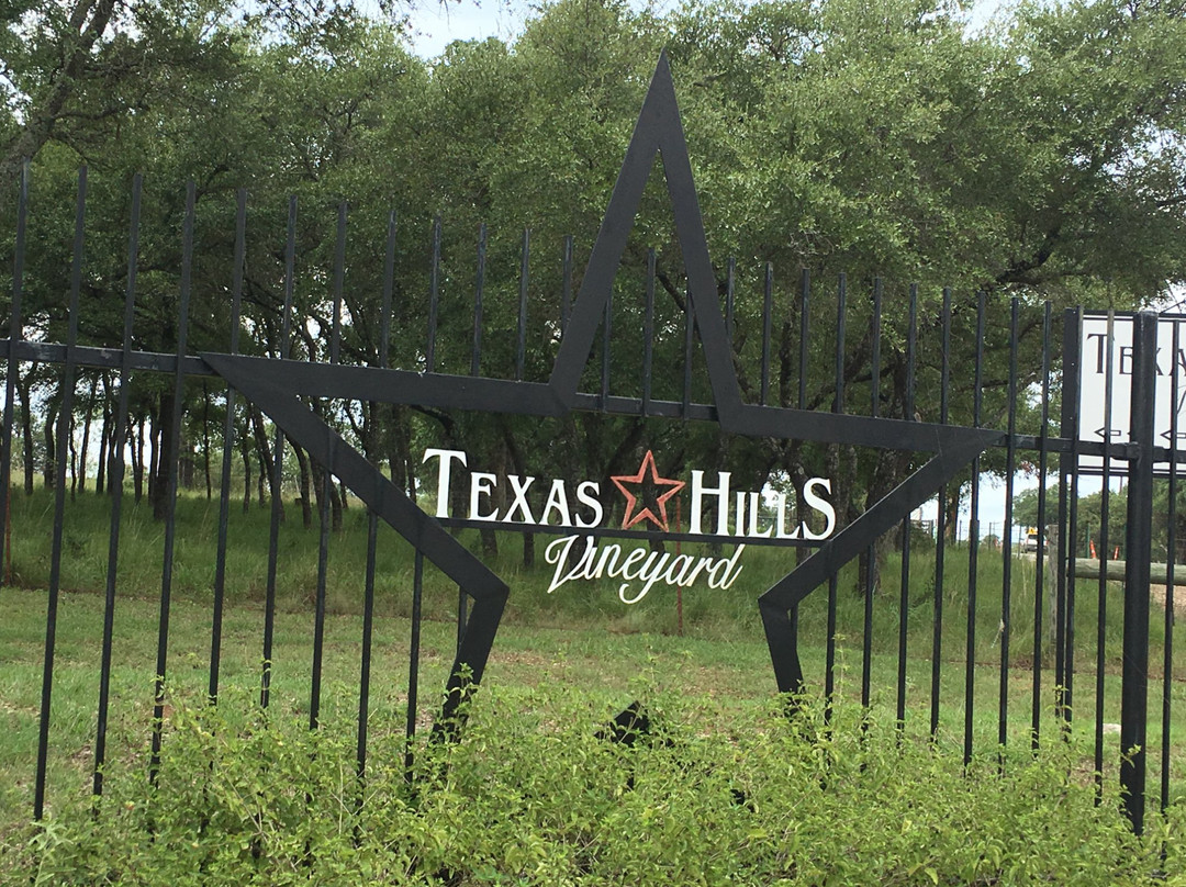 Texas Hills Vineyards景点图片