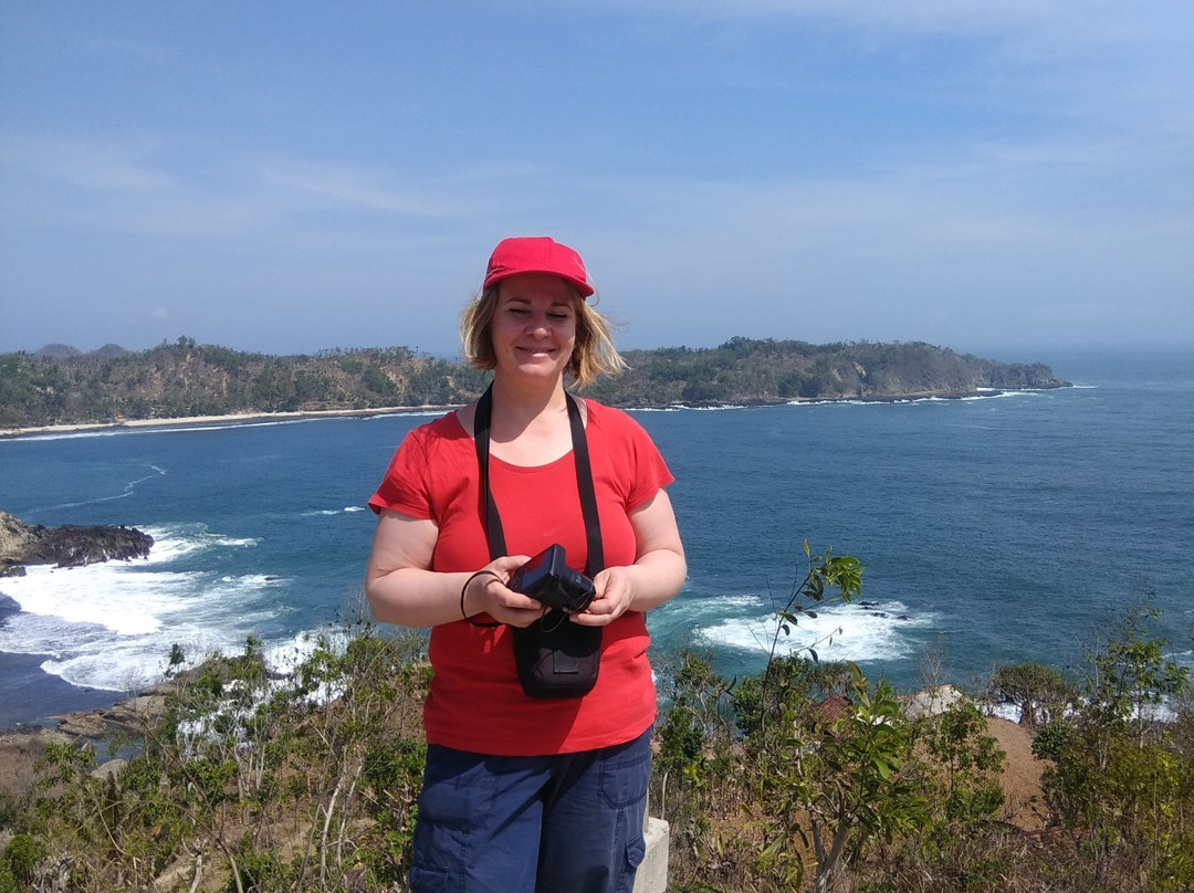 Watu Lumbung Beach景点图片