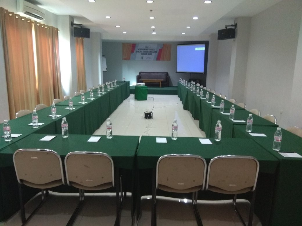 阿斯托利酒店主图