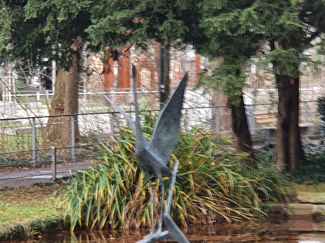 Skulptur "auffliegender Reiher" Von Fritz Melis