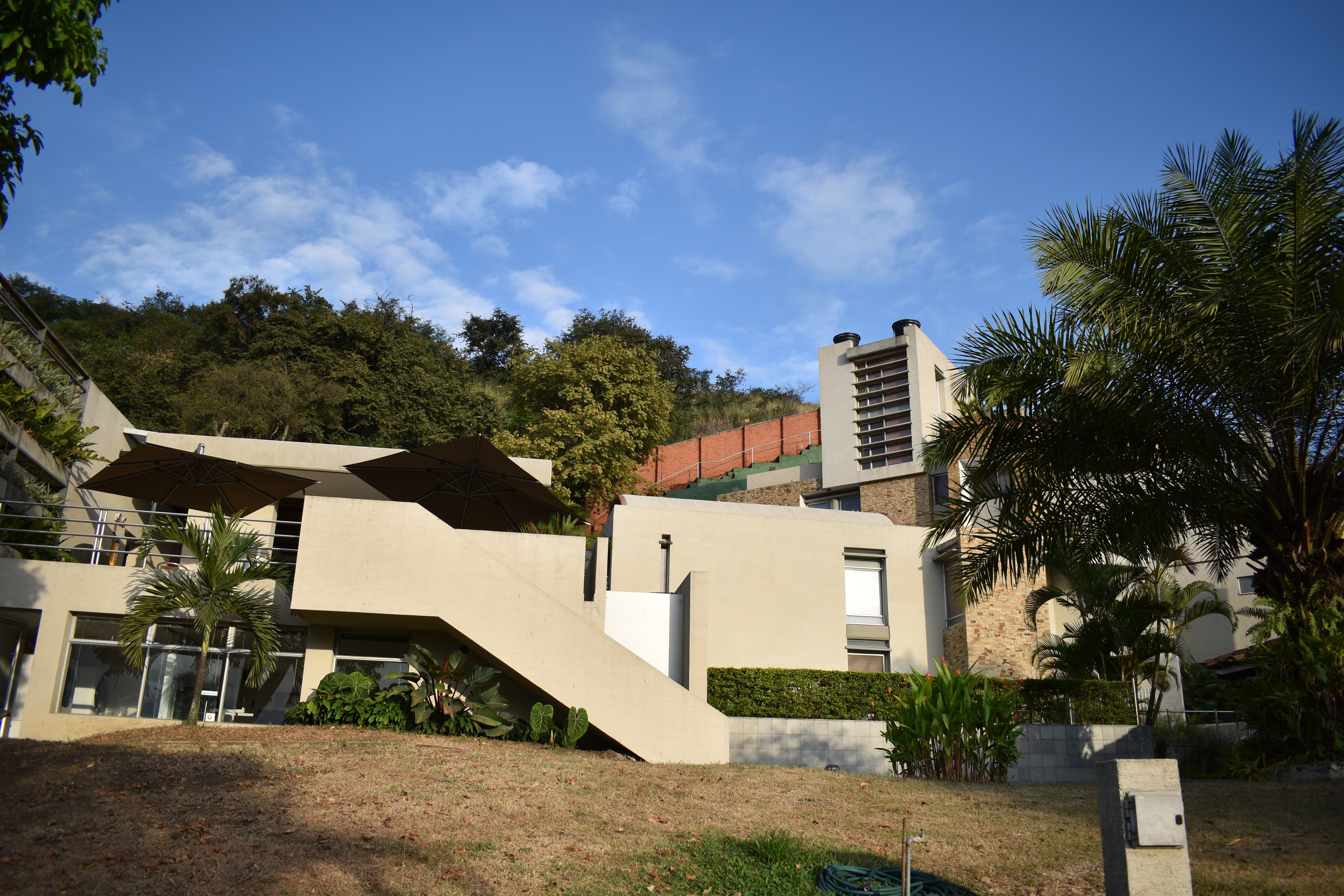 Apartamentos Amoblados Cali Habita Suites-泳池