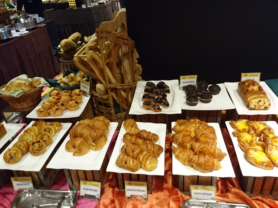 The Peninsula Chittagong主图