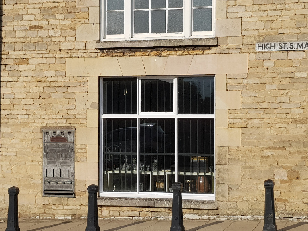 St. Martins Antiques Centre景点图片