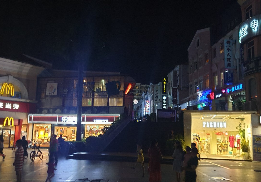 东莞东城风情步行街景点图片