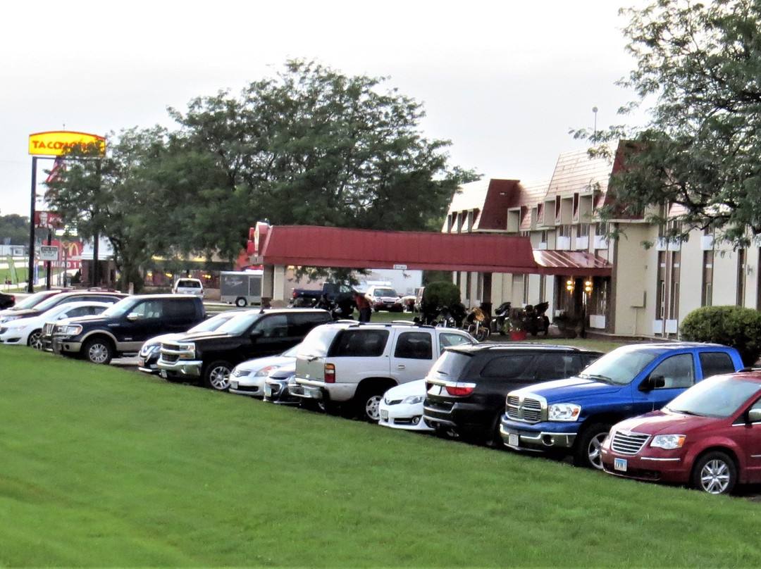 Ramada by Wyndham Albert Lea主图