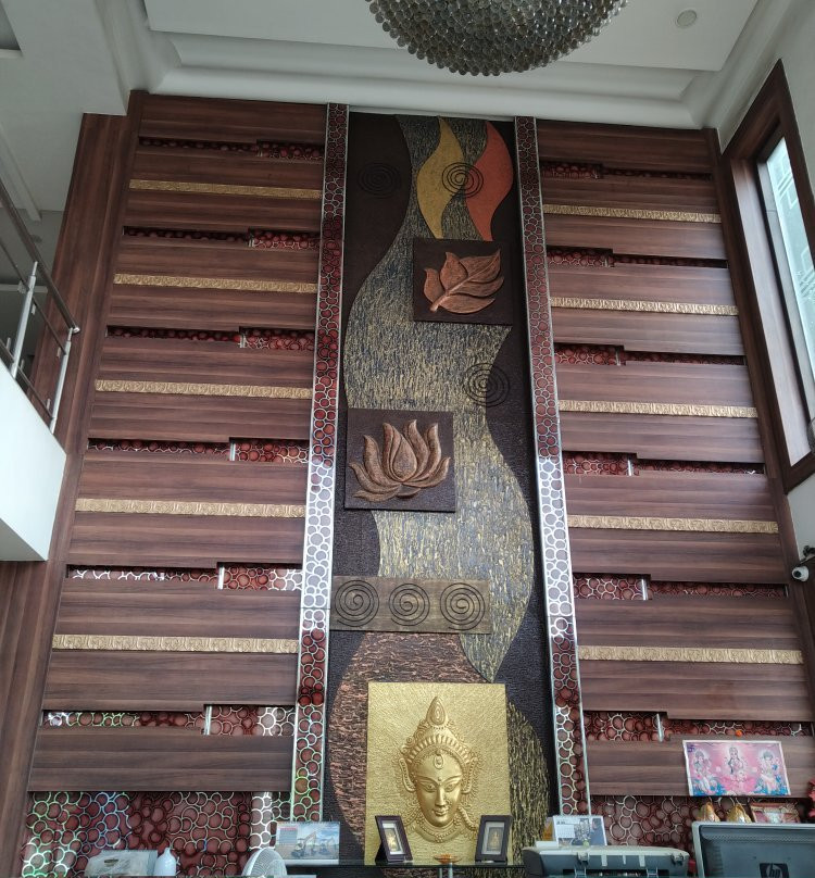 Shambhavi Hotels主图