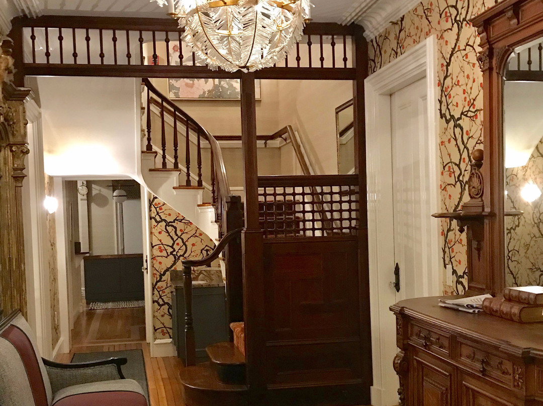 The Cliffside Inn主图